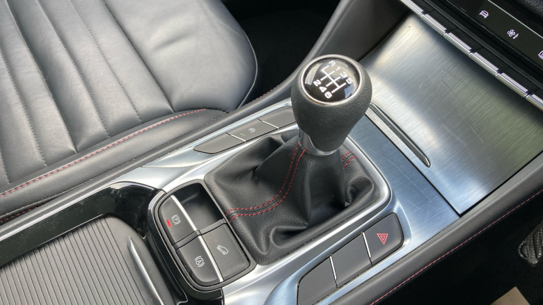 MG Hs 1.5 T-GDI Exclusive 5dr Petrol Hatchback